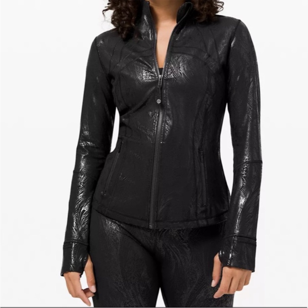 Lululemon black foil define jacket sz 8